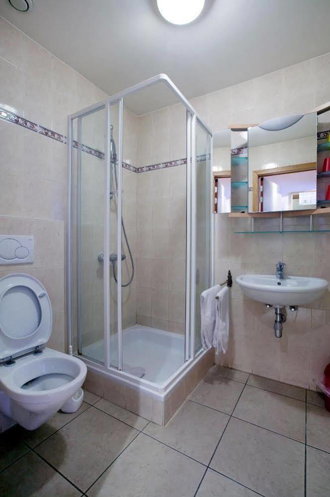 Hotel - B&B Elementum Kortrijk Luaran gambar