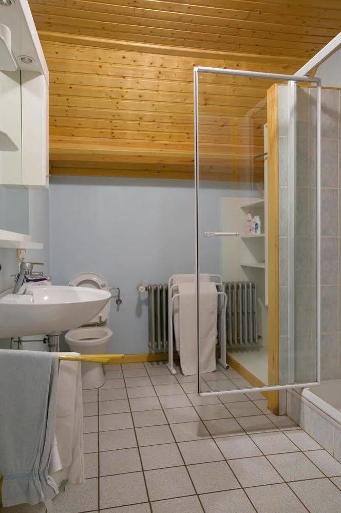 Hotel - B&B Elementum Kortrijk Luaran gambar